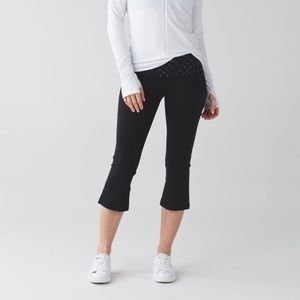 Lululemon Gather & Crow Crop Leggings